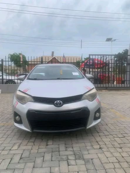 A picture of 2015 Toyota corolla