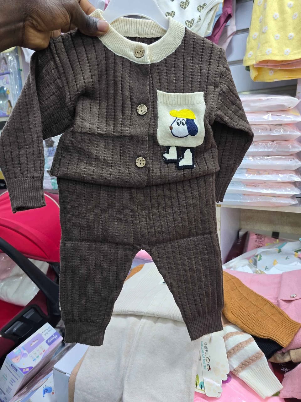 A picture of Makar kids wear newborn 12years