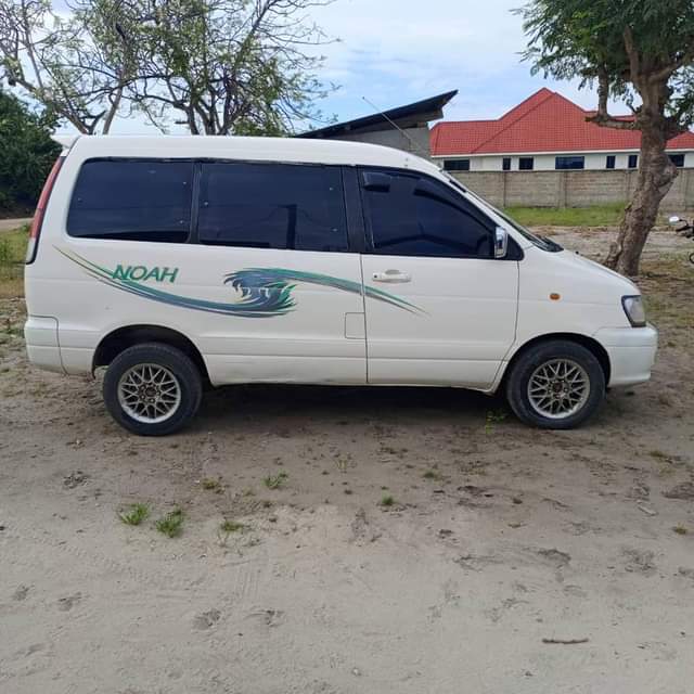 A picture of Toyota noah