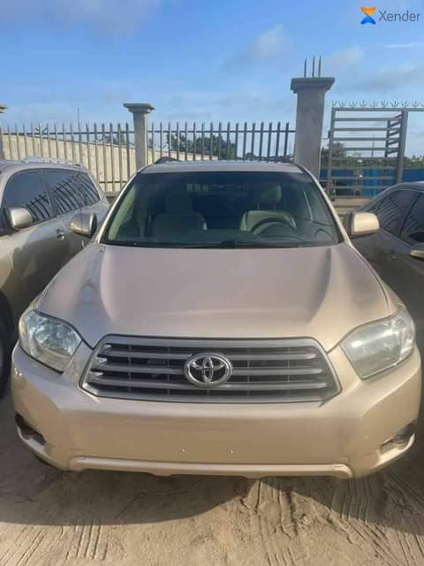 A picture of 2009 Toyota Highlander Jeep