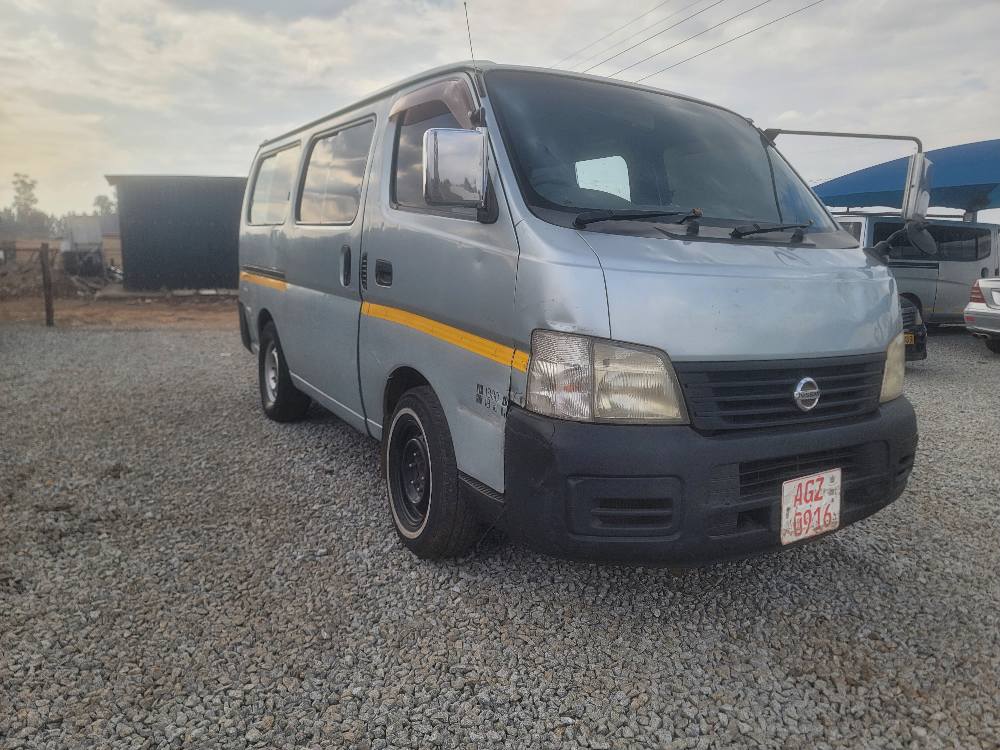 used nissan caravan