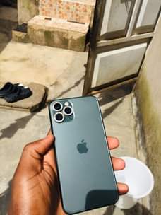 A picture of i phon 11 pro