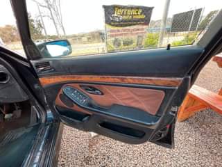 classifieds/cars bmw