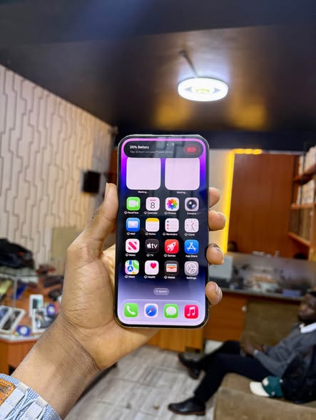 A picture of IPHONE 14pro max