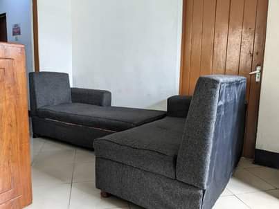A picture of NAUZA SOFA YA L