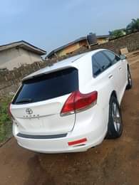 A picture of Toyota venza 4 plugs and Toyota solara 4 plugs is