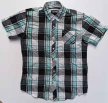 A picture of Men s shirt