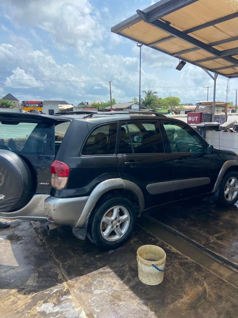 A picture of Toyota Rav4