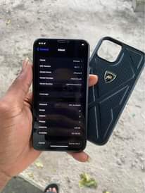 A picture of Iphone X