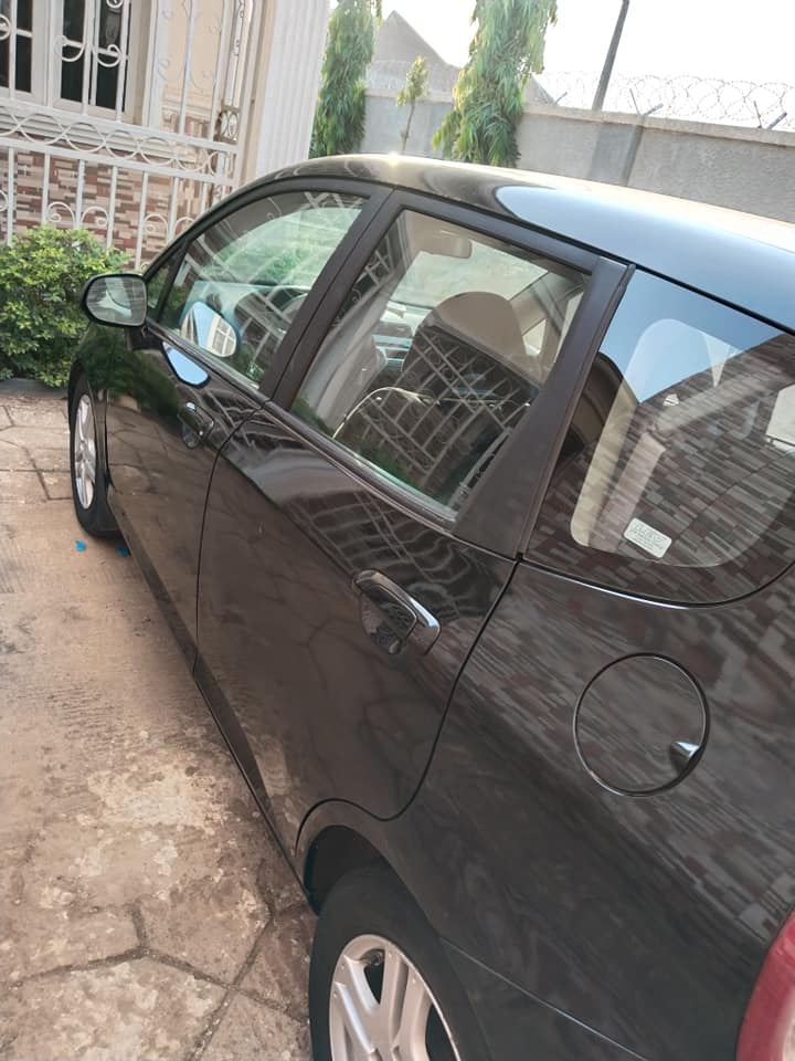 A picture of Honda fit 2008