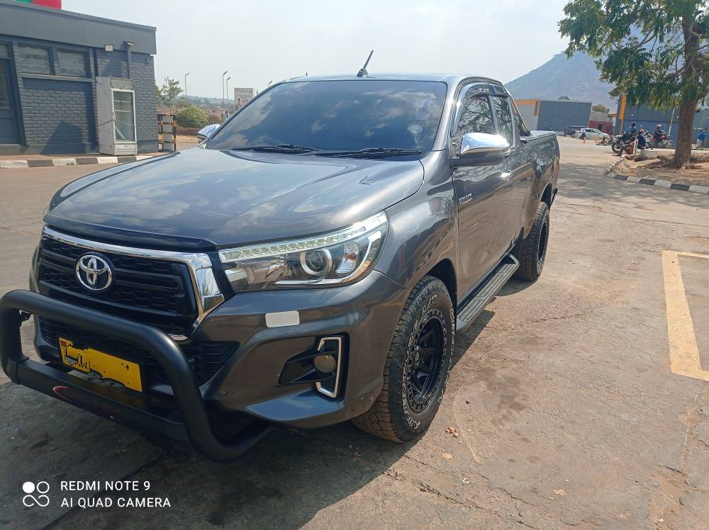 used toyota hilux