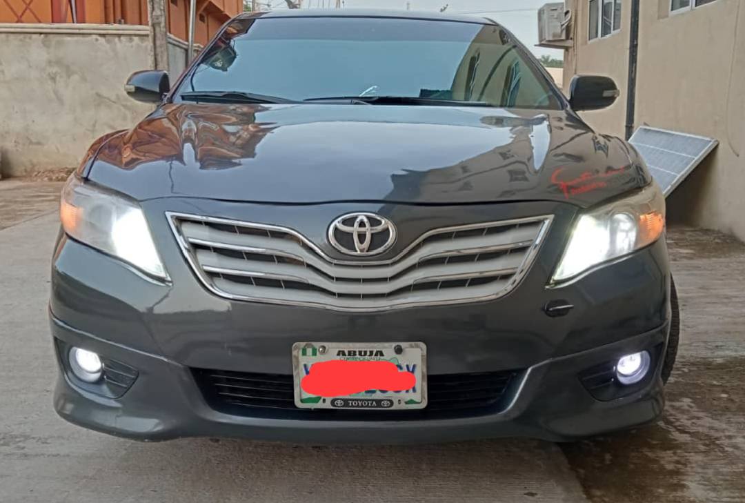 A picture of 08 Toyota Camry 08165618646 
