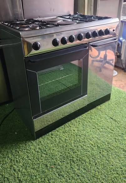 A picture of Cooker for sell 60x90cm