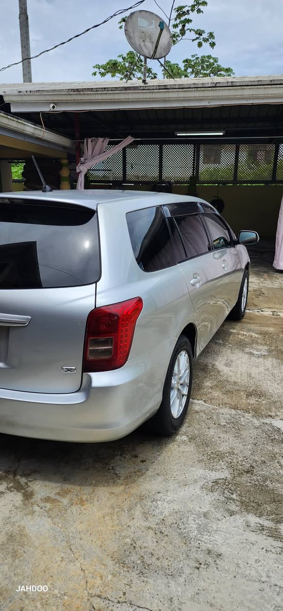 toyota fielder
