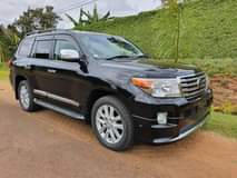 A picture of 2013 Toyota Landcrusuier V8 ZX