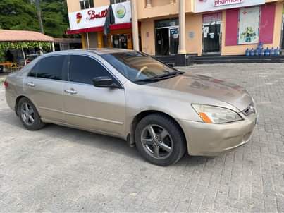 A picture of CLEAN FIRST BODY 2004 HONDA EOD IN PERFECT WORKING CONDITION