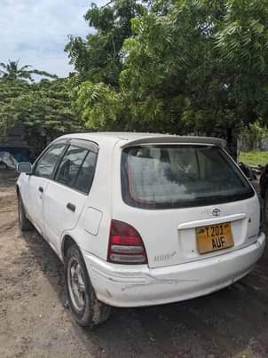 A picture of TOYOTA STARLET