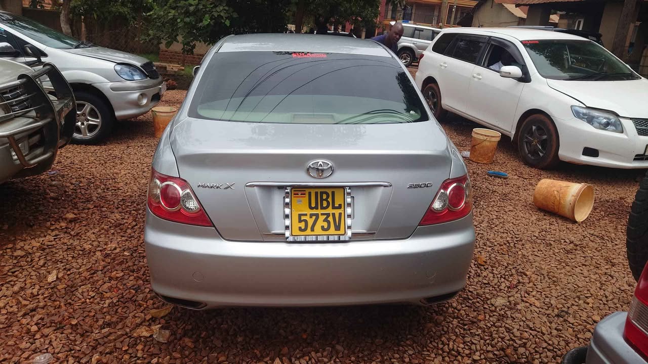 A picture of Toyota MarkX