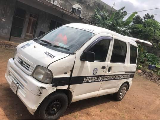 A picture of Mini bus