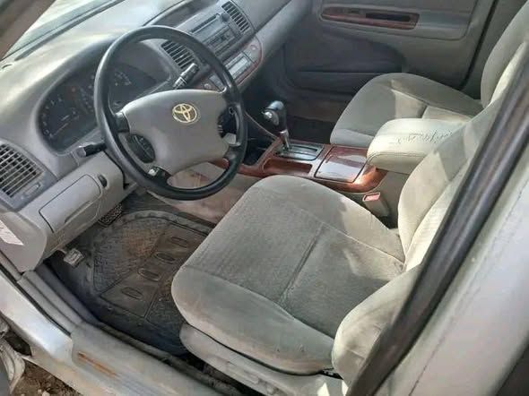 A picture of 2005 Toyota Camry