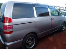 A picture of Toyota Noah