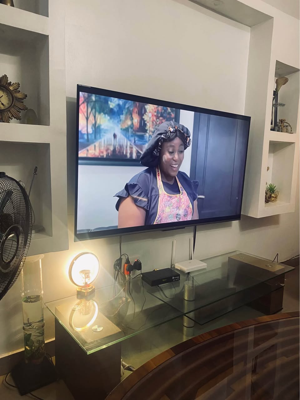 A picture of 58 inches LG smart and android in good condition