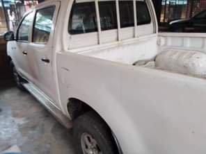 A picture of 2007 Toyota hillux sound fuel engine n good manual gear