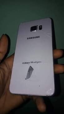 A picture of Samsung S6 edge plus