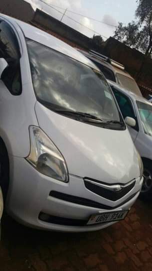 A picture of 2007 Toyota 2007 Superb