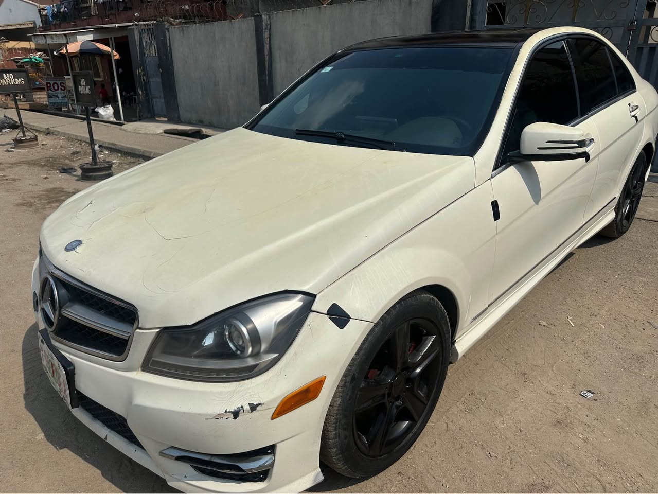A picture of Mercedes Benz c350 4matic