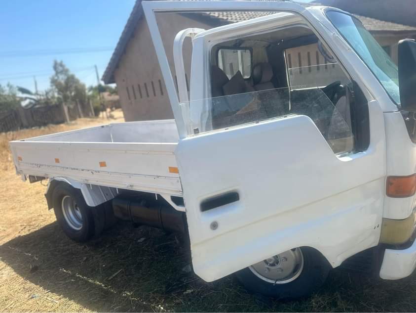 classifieds/cars toyota