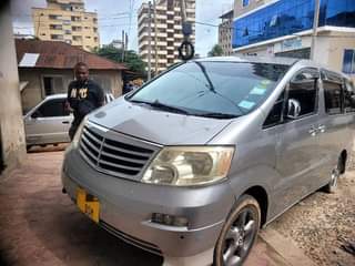 A picture of Alfard hii hapa inauzwa gari haina kipengele chochote