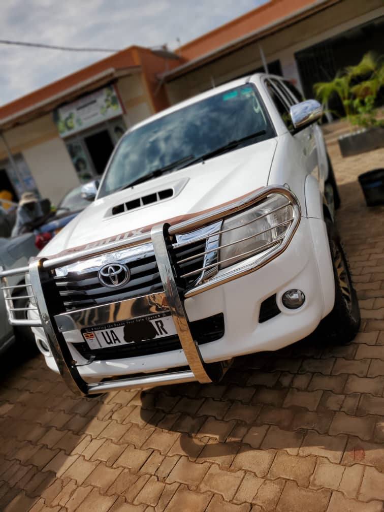 used toyota hilux