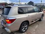 A picture of KINZZYAUTO S 08109018982 7 500 000 Refer and earn Few
