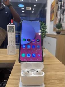 A picture of Samsung a13 O6I2O4IO5O