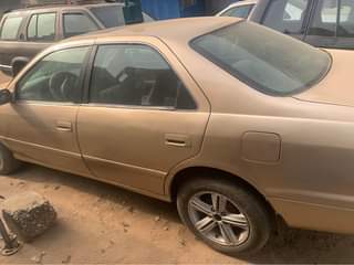 A picture of Toyota Camry 7s