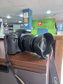 A picture of Camera Canon EOS D600
