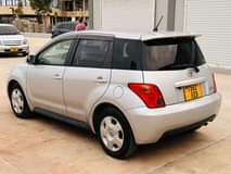 A picture of TOYOTA IST