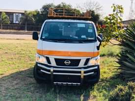 nissan nv350