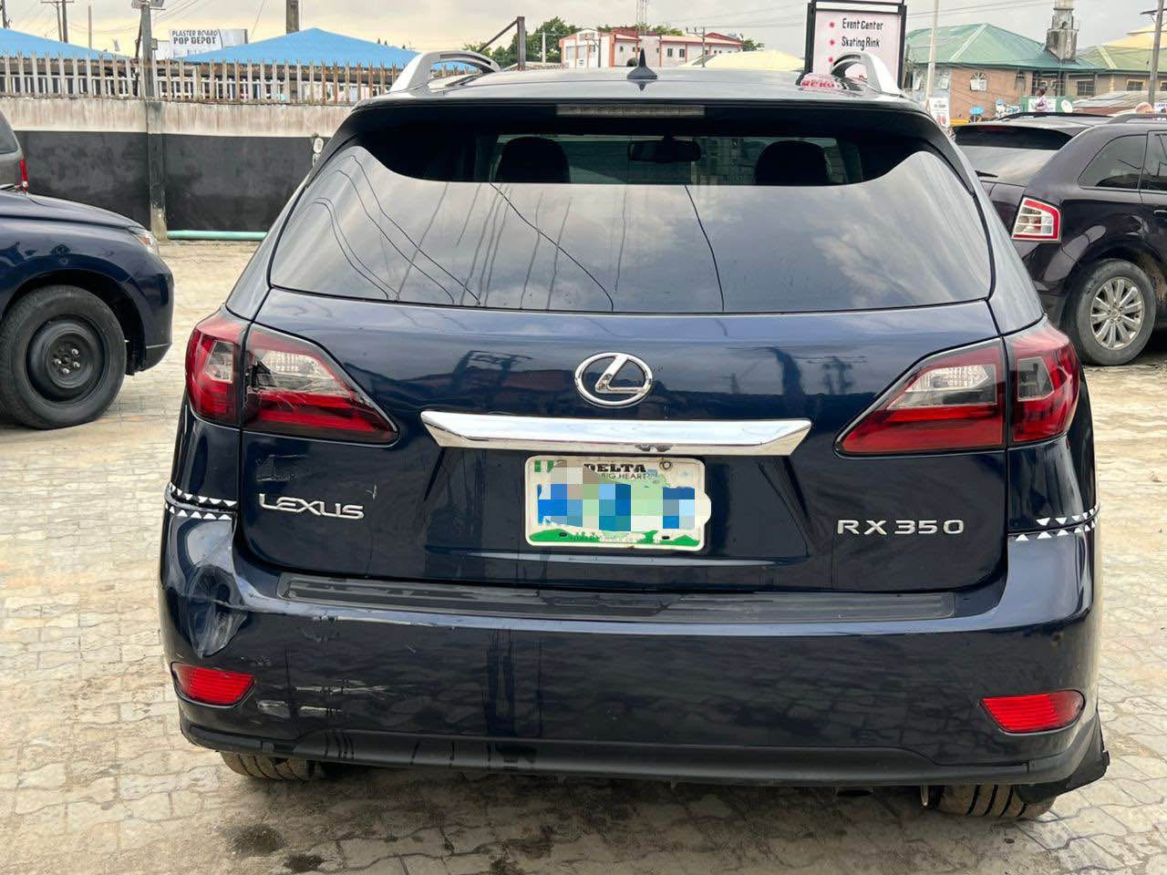 A picture of Lexus RX350
