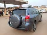A picture of Toyota RAV4 2007