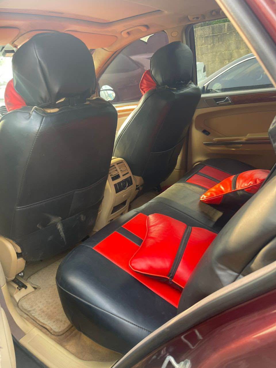 A picture of Mercedes Benz ML350 4Matic 2007 