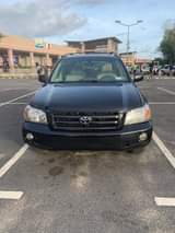 A picture of Tokumbo Highlander 2005 model Accident free 3row seat Complete catalyst