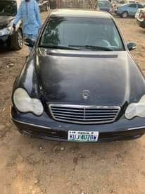 A picture of 2004 Benz C230 2004