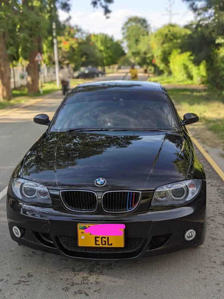 A picture of BMW SERIES 1