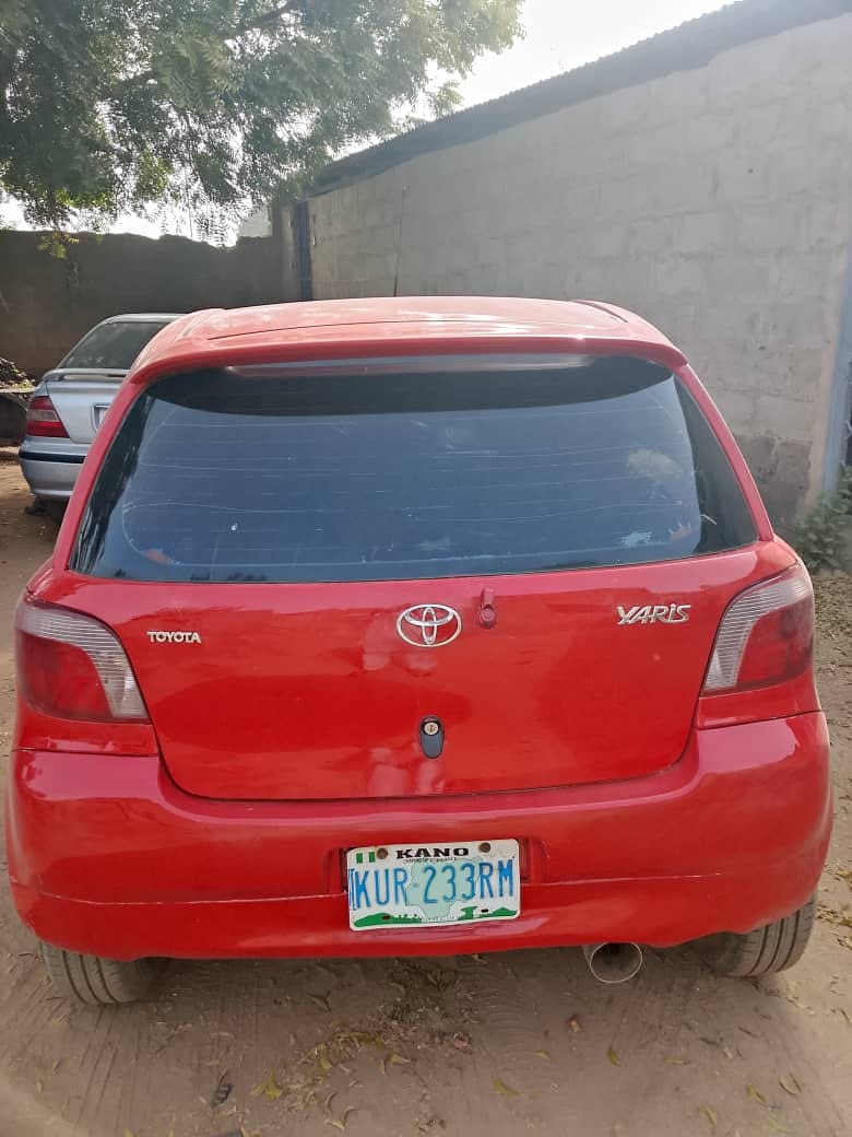 A picture of Toyota yaris 2004