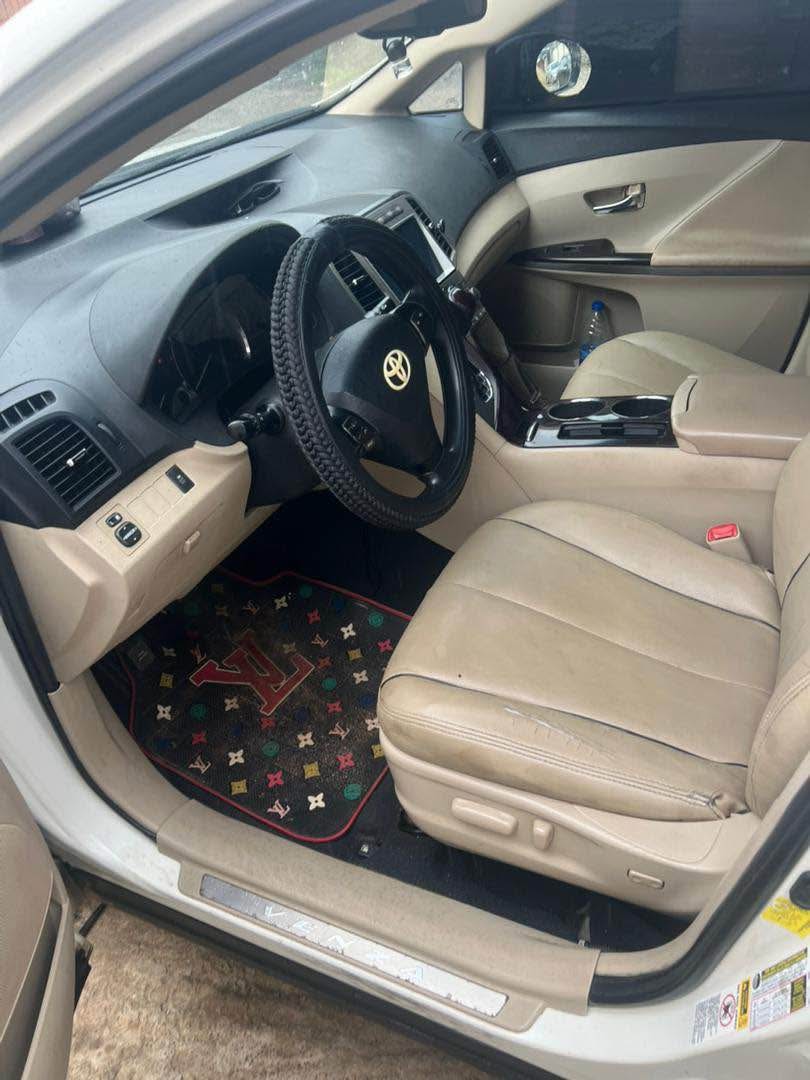 A picture of Toyota venza