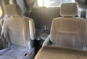 A picture of TOYOTA SIENNA LE AWD 2005