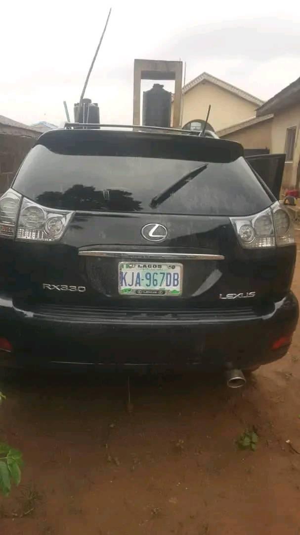 A picture of 2006 Lexus 2006