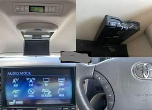 A picture of 2006 Toyota Alphard